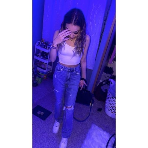 Meet your Posher, Jayla - Picture 1 of 1